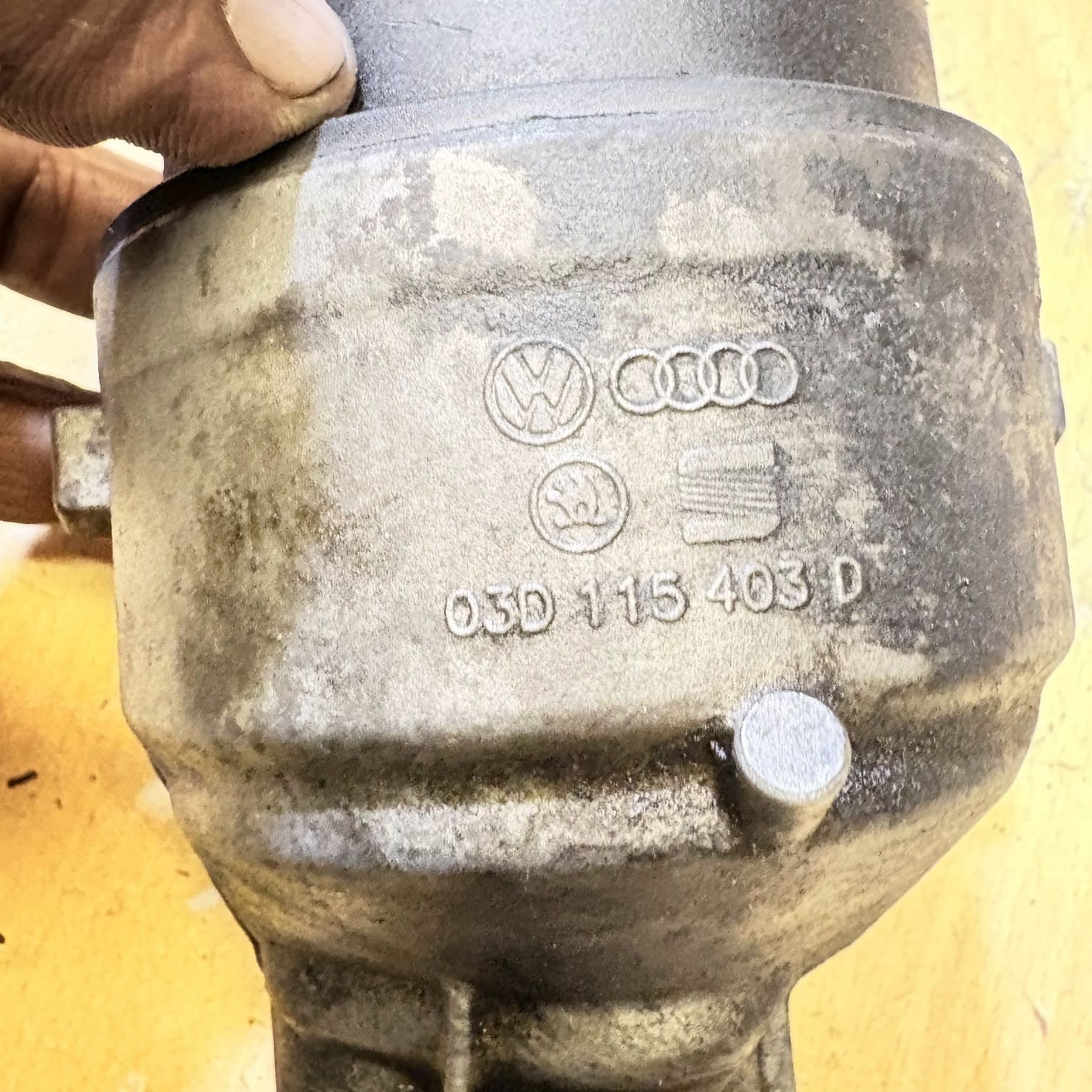 Volkswagen Polo Match 60 5 Door 1198 Oil Filter Housing 03D115403D J14