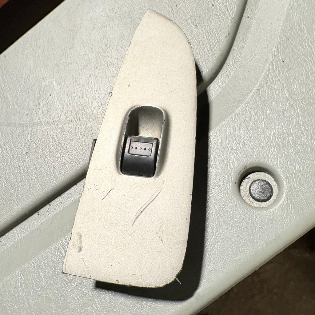 Honda CR‑V Rear Passenger Door Power Window Switch Assembly 2002‑2004