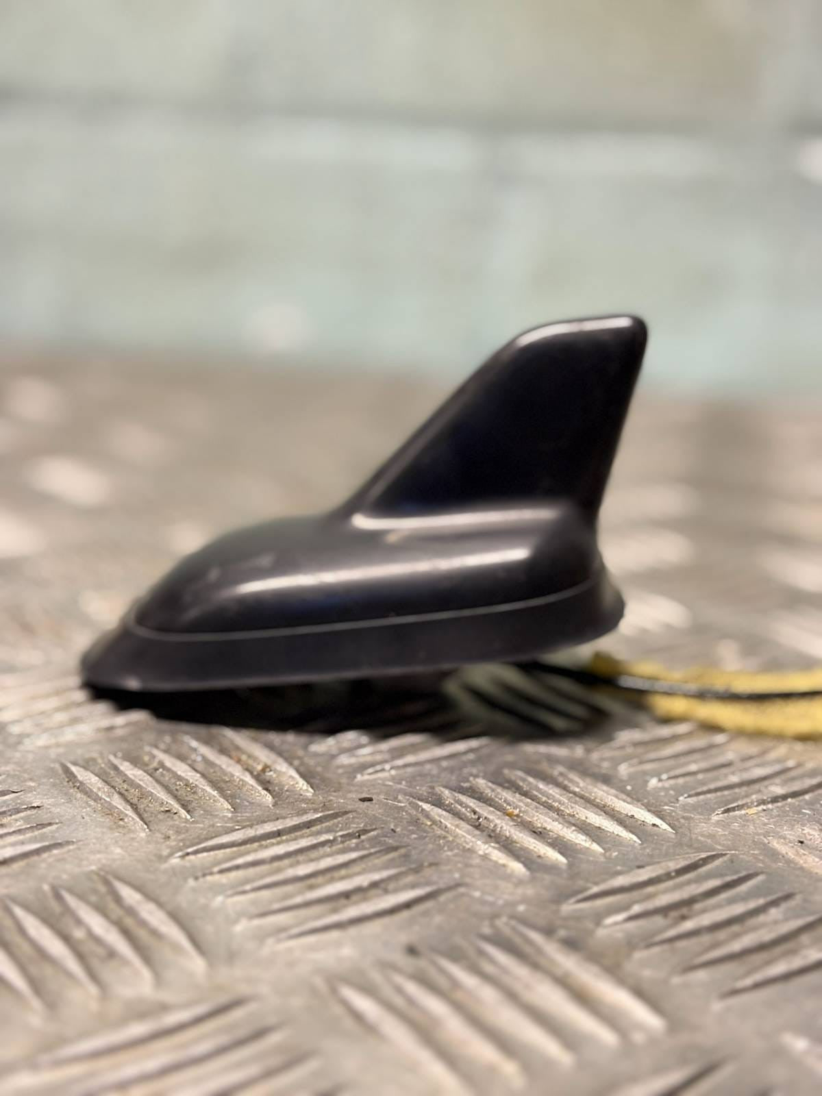 VW Passat Shark Fin Aerial 3C0035507AA 2010