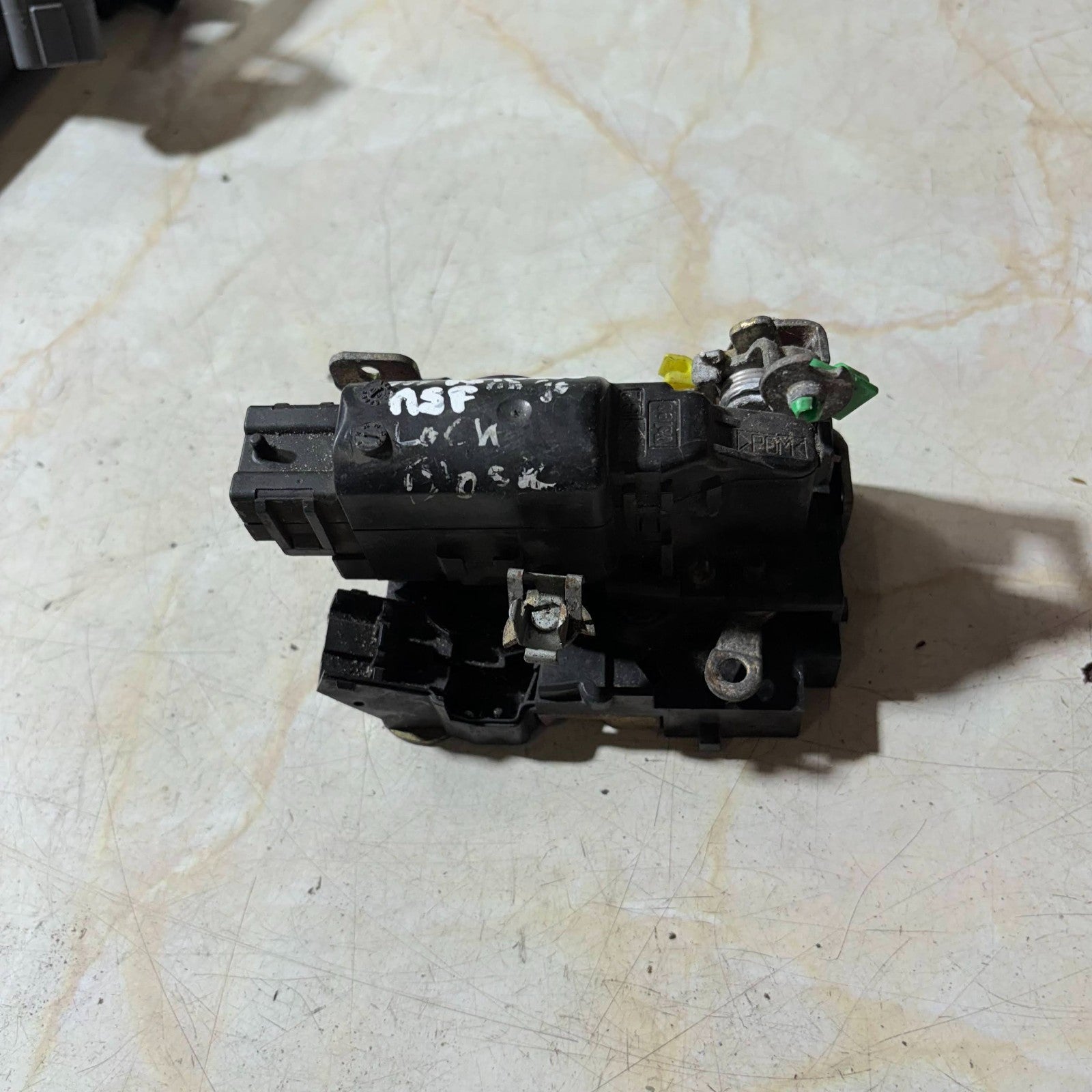 Renault Kangoo 1997–2007 Front Left Passenger Door Lock Latch Mechanism NSF