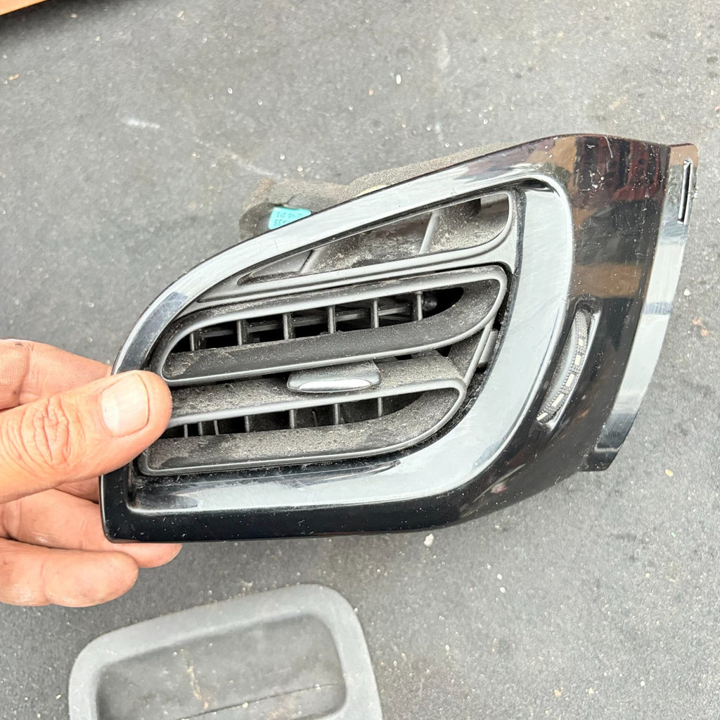 Citroen DS3 2009-2019 DASH DASHBOARD AIR VENT PASSENGER SIDE LEFT