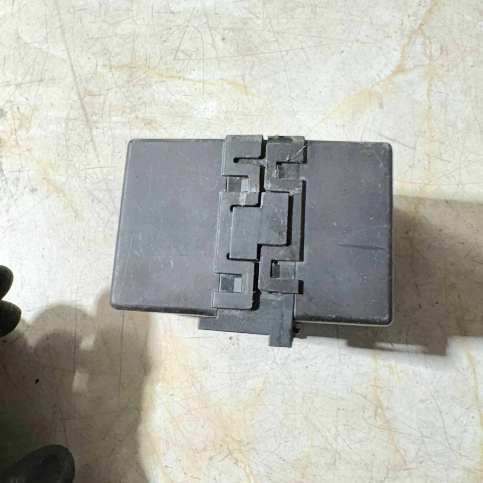 2008 FORD FIESTA FUSE BOX 2S6T-14A076-BA