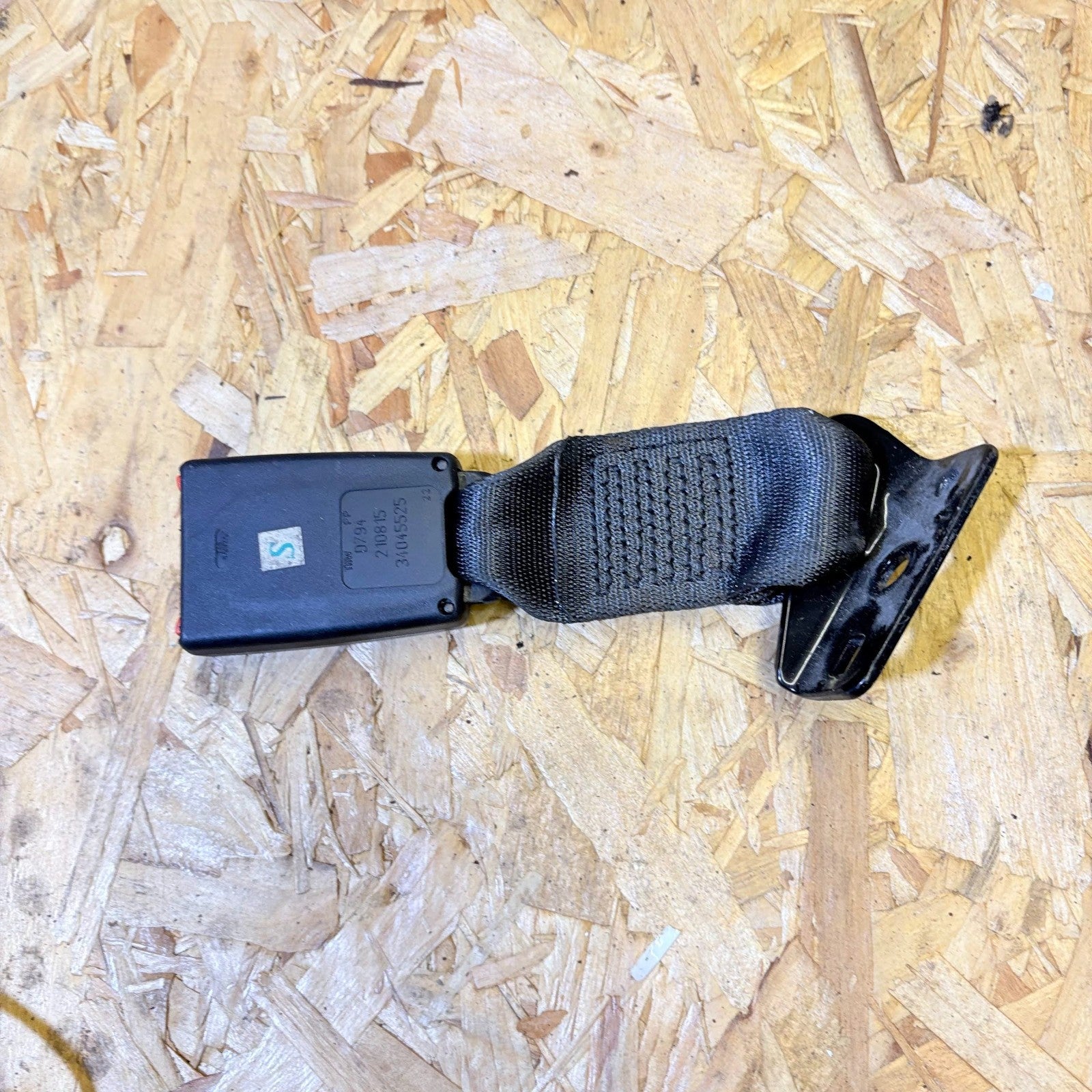 Fiat 500 Mk1 2007-2025 Left Passenger Rear Seat Belt Stalk 34045525