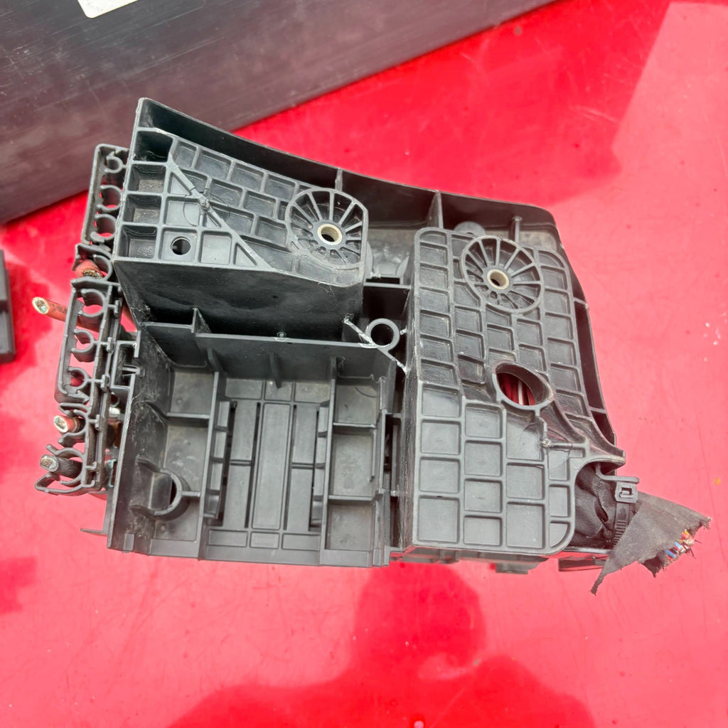 Volkswagen Golf Plus 2007 Fuse Box 017181301