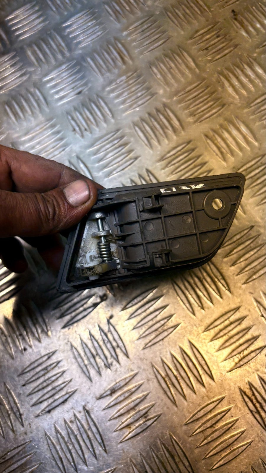 SAGA PROTON DRIVER SIDE RIGHT REAR INTERIOR DOOR HANDLE