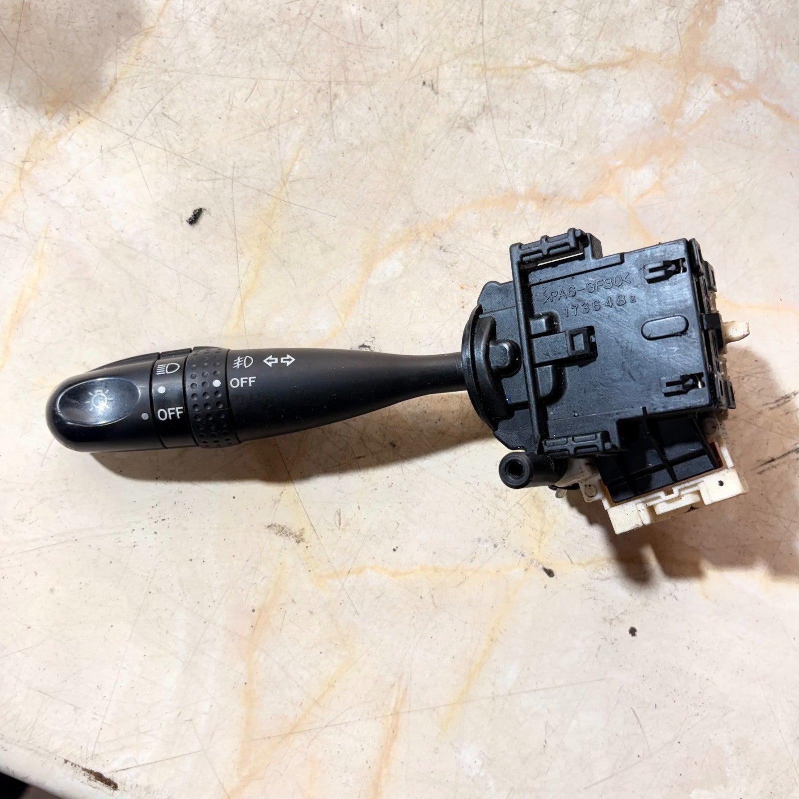 2000-2005 TOYOTA RAV4 XA20 SWITCH HEADLIGHT CONTROL 1736482