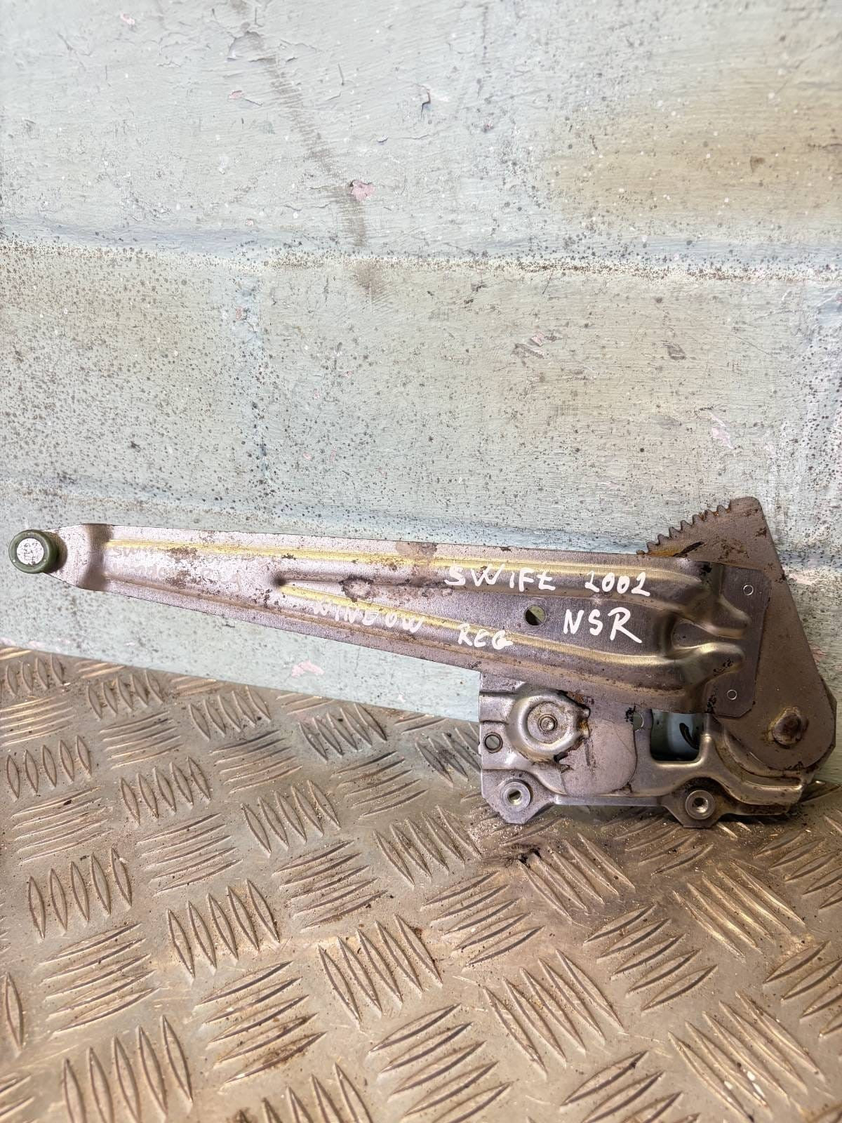 SUZUKI SWIFT 2002 N/S Rear Window Regulator