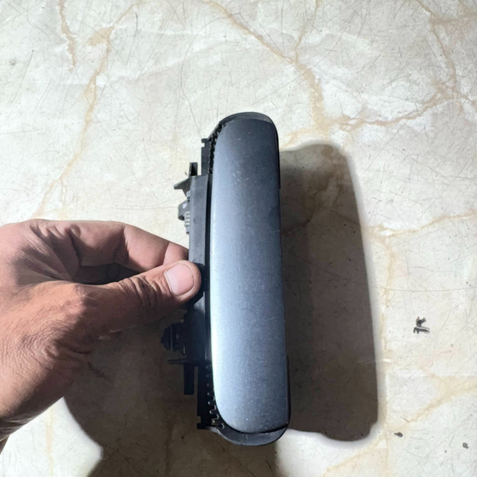 AUDI A6 RIGHT REAR OUTER DOOR HANDLE GREY