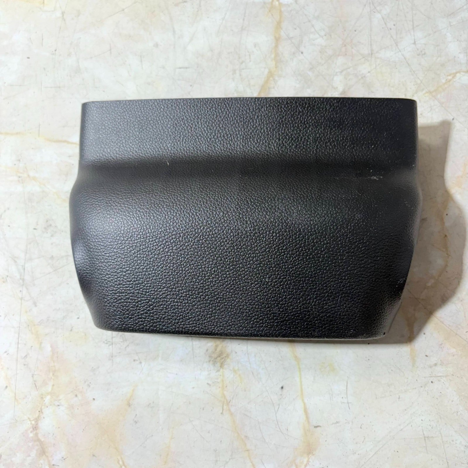 HYUNDAI i10 2015 STEERING COLUMN SURROUND TRIM COVER B9848-52000