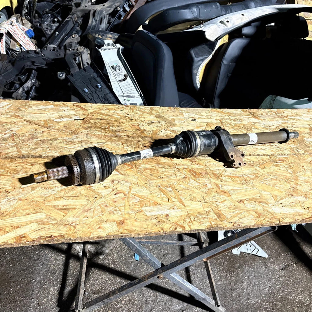 KIA SPORTAGE 1.6L Petrol MANUAL RIGHT DRIVE SHAFT 49560-D7610