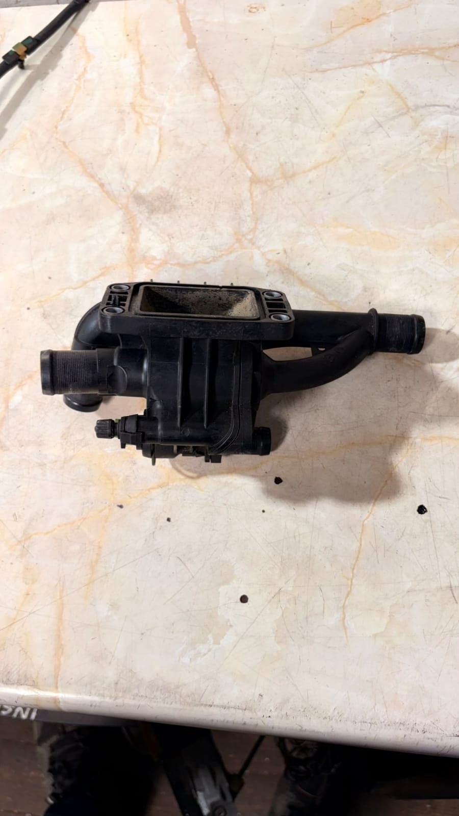 Ford Focus MK3 1.6 TDCI Thermostat Housing 9670253780 042652