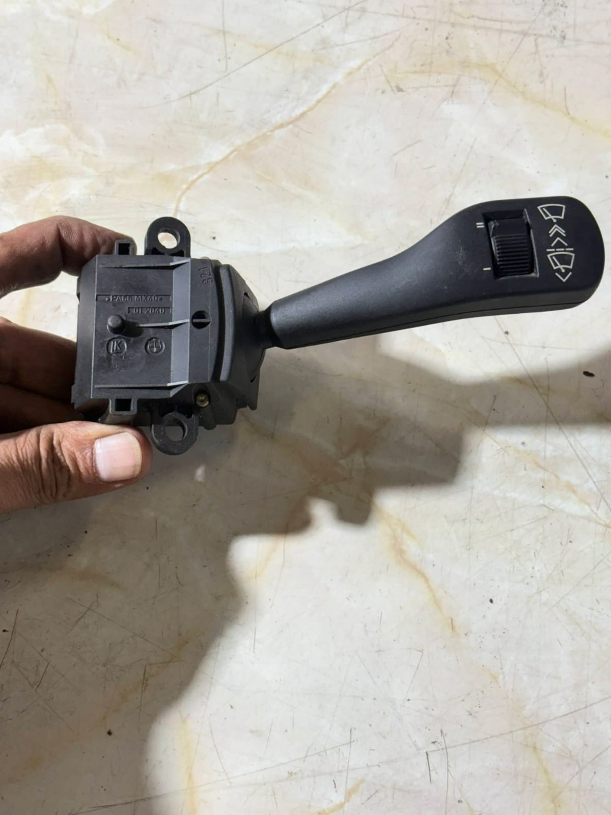 BMW 2003 WIPER STALK SWITCH 8363664M 01204000