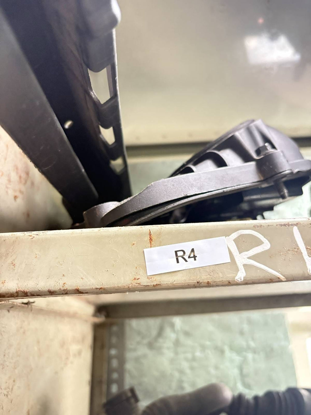 FORD FIESTA MK7 2016 REAR BUMPER BRACKET 8A61-17B861-A