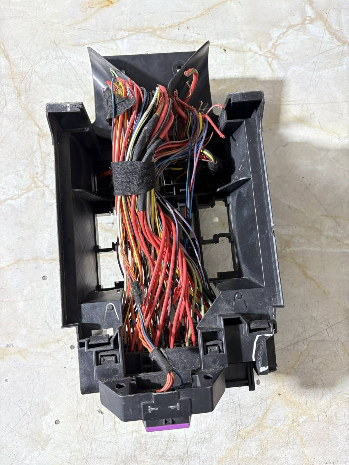 1546646 Fuse Box Control Unit Volkswagen Passat DE1473898-06-2014