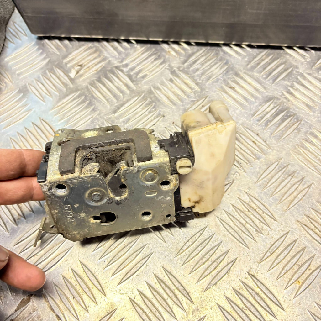Fiat Multipla 2003 Rear door lock mechanism NSR