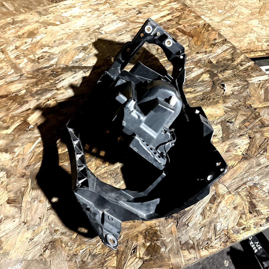 Smart ForFour Mk1 04-06 Driver Front Headlight Support Bracket A4548220032