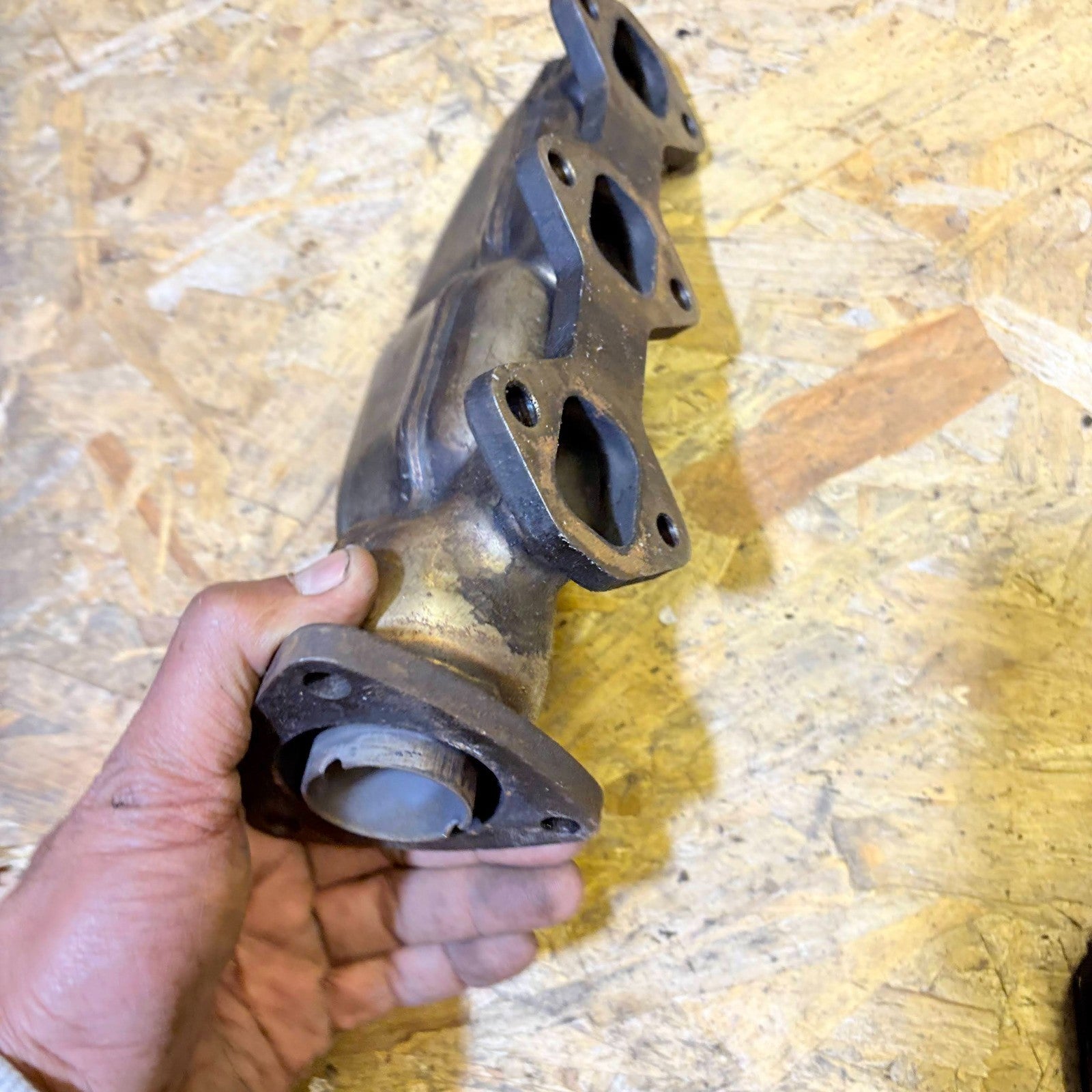 SKODA SUPERB LEFT SIDE EXHAUST MANIFOLD 059253033