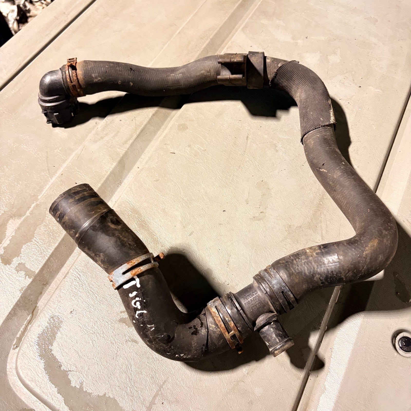 Volkswagen Tiguan Engine Water Coolant Pipe Hose 5N0122051