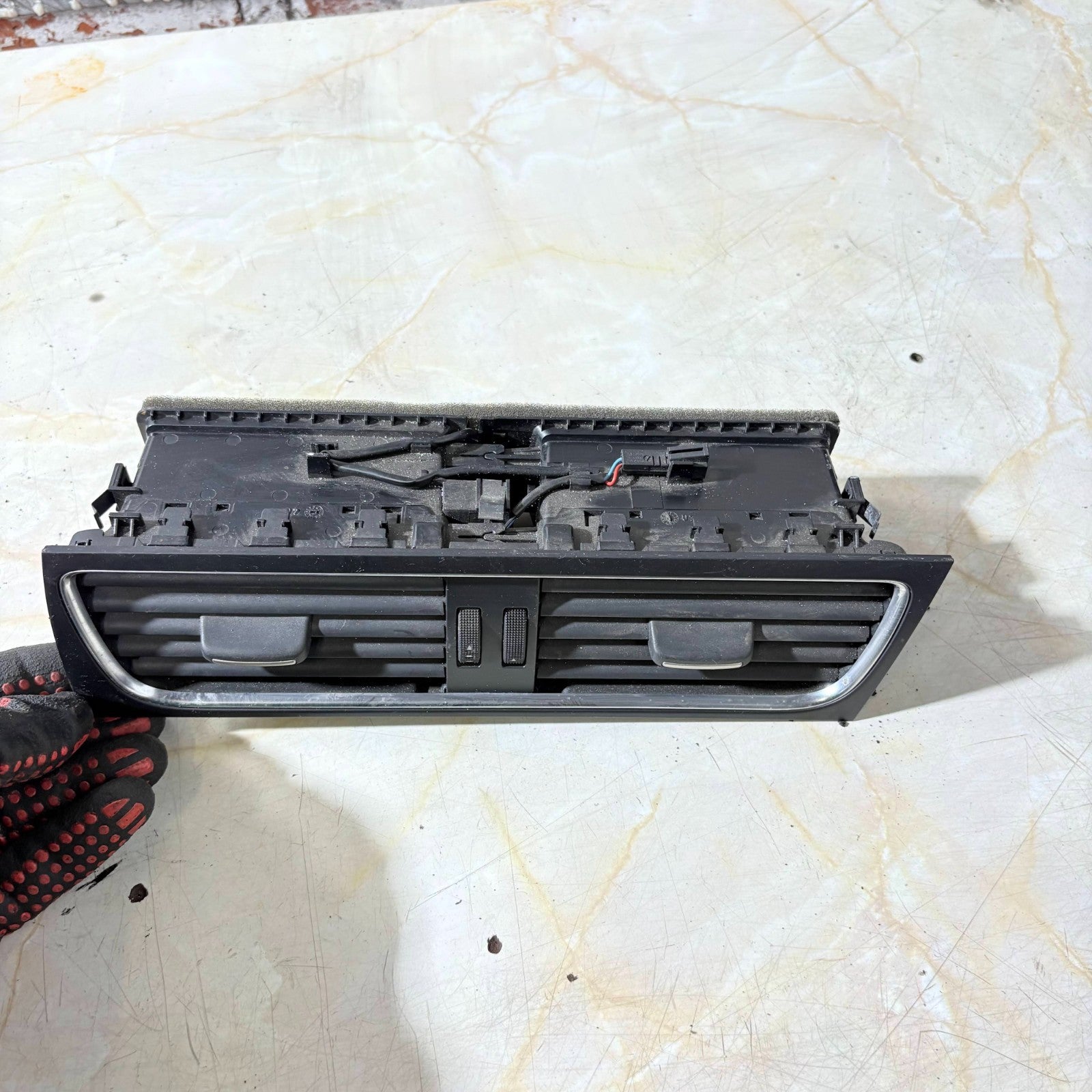 2009 AUDI A4 B8 DASHBOARD CENTRE AIR VENTS 06485-005