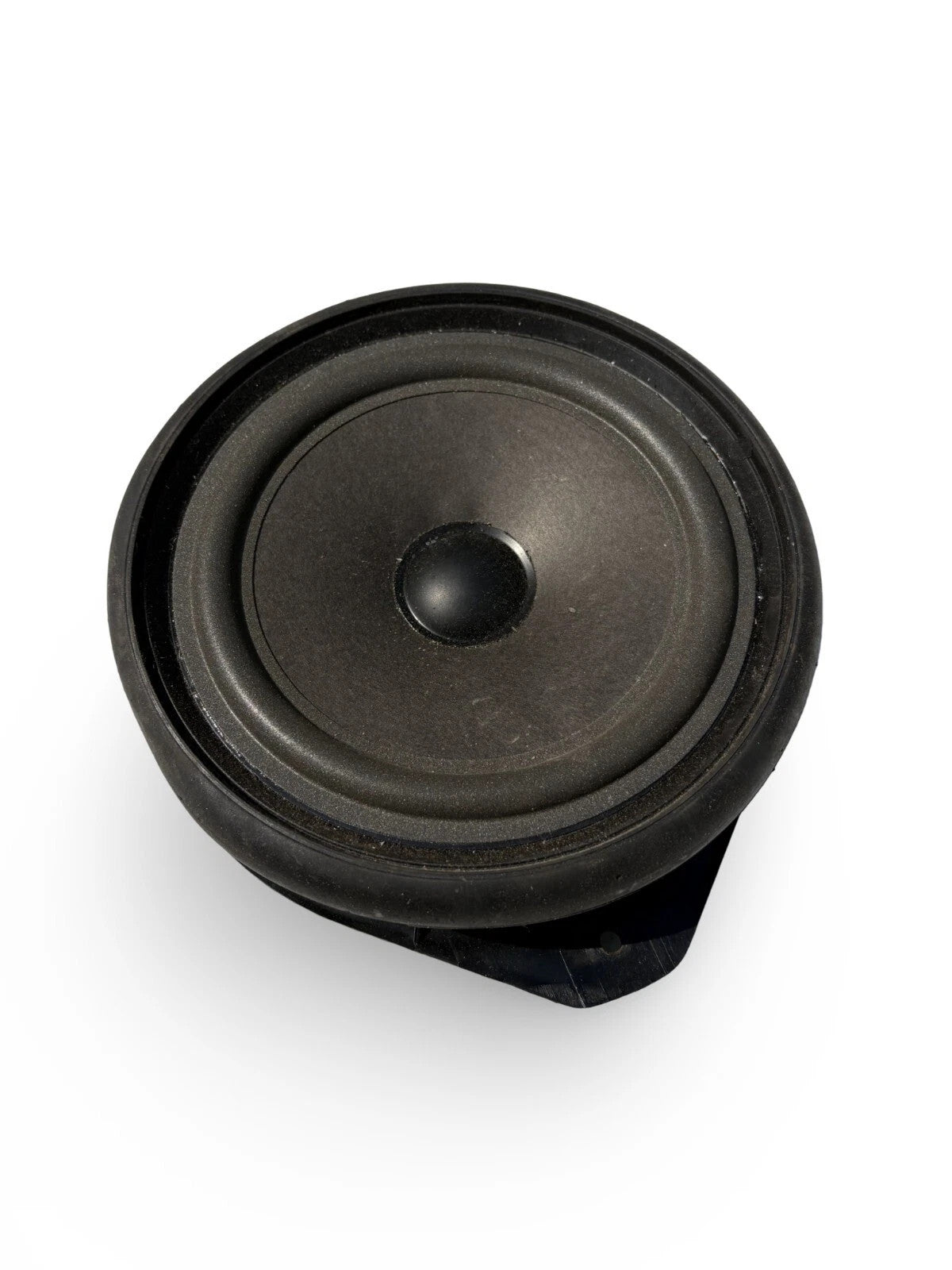 AUDI A4 REAR LEFT SPEAKER 2752507175 8E0035411