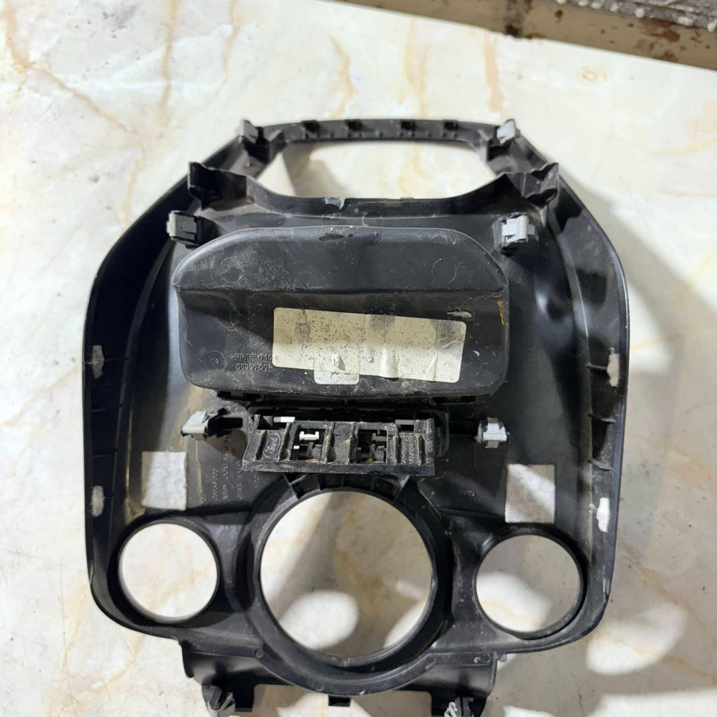 FORD FIESTA 08-16 CENTRE CONSOLE GEAR SURROUND HEATER CONTROLS PANEL 08956-000