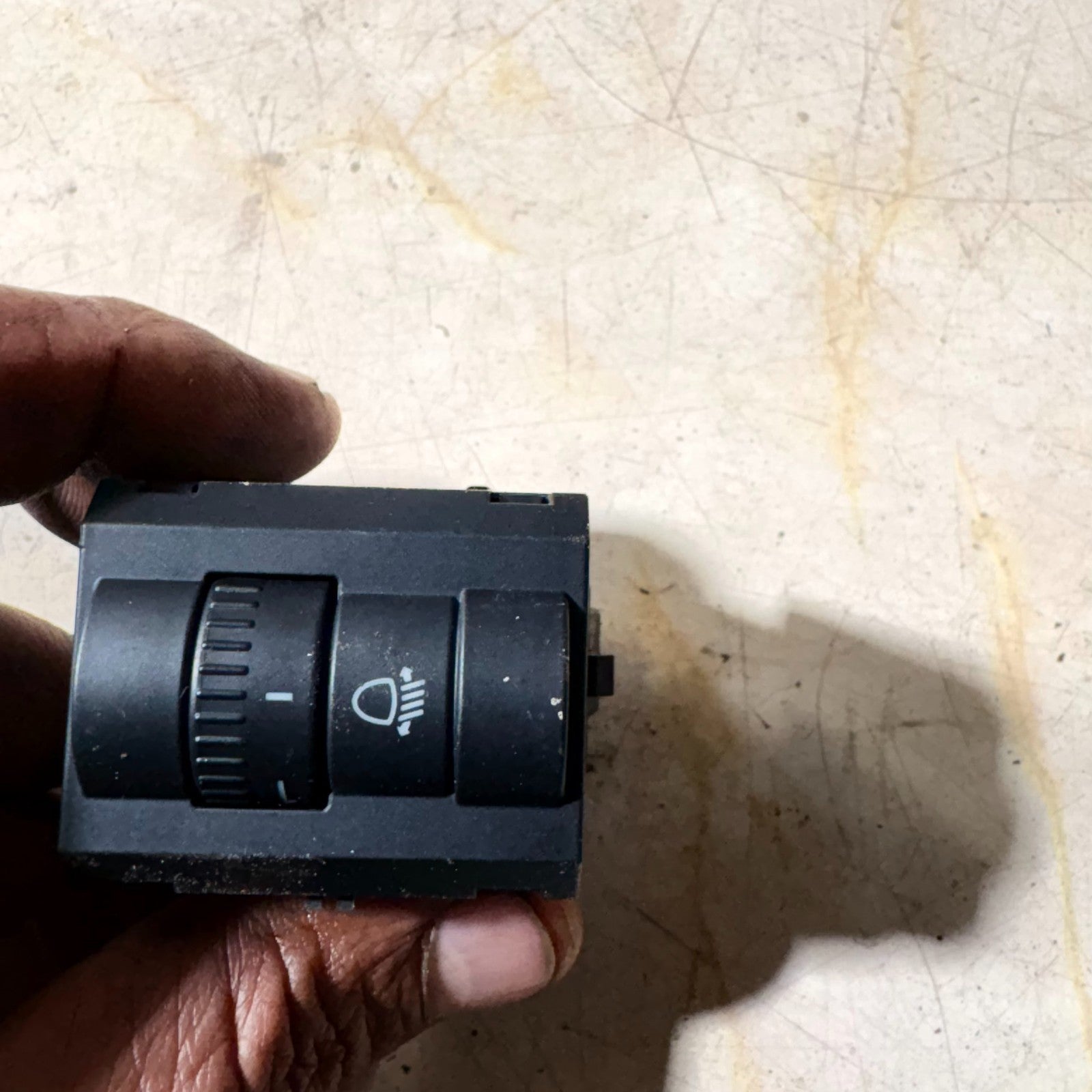 SKODA FABIA 2017 HEADLIGHT HEIGHT ADJUSTMENT KNOB WHEEL
