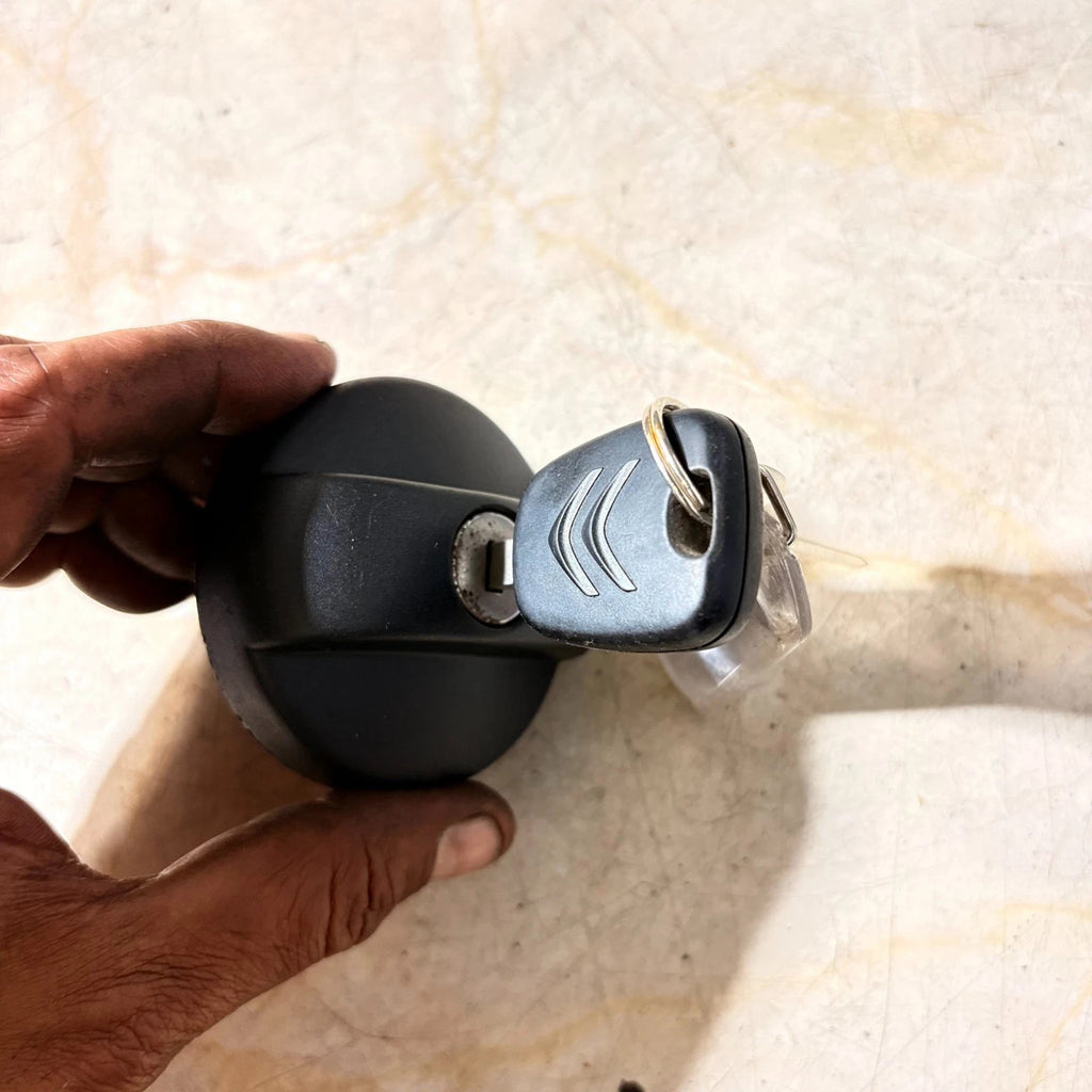 Fuel Cap Compatible with Citroen C2 C3 1st Series With Key