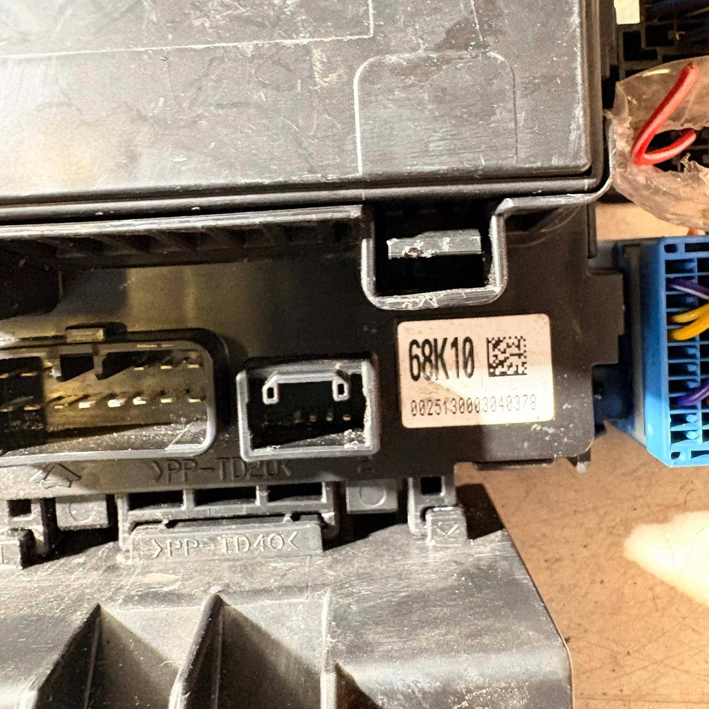 Nissan Pixo 2009-2013 FUSE BOX UNDER DASHBOARD 68K10
