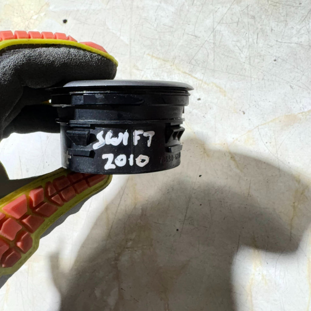 SUZUKI SWIFT 2004-2010 DASHBOARD AIR VENT FRONT LEFT SIDE 73630-62J10