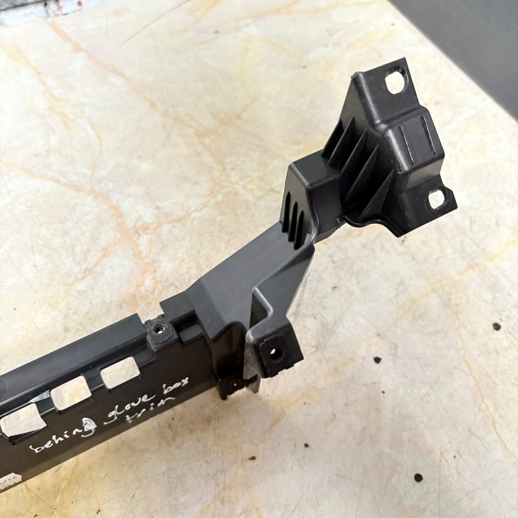 6p1857022 Interior 09685-000 Seat Ibiza DE2254727-21-2016
