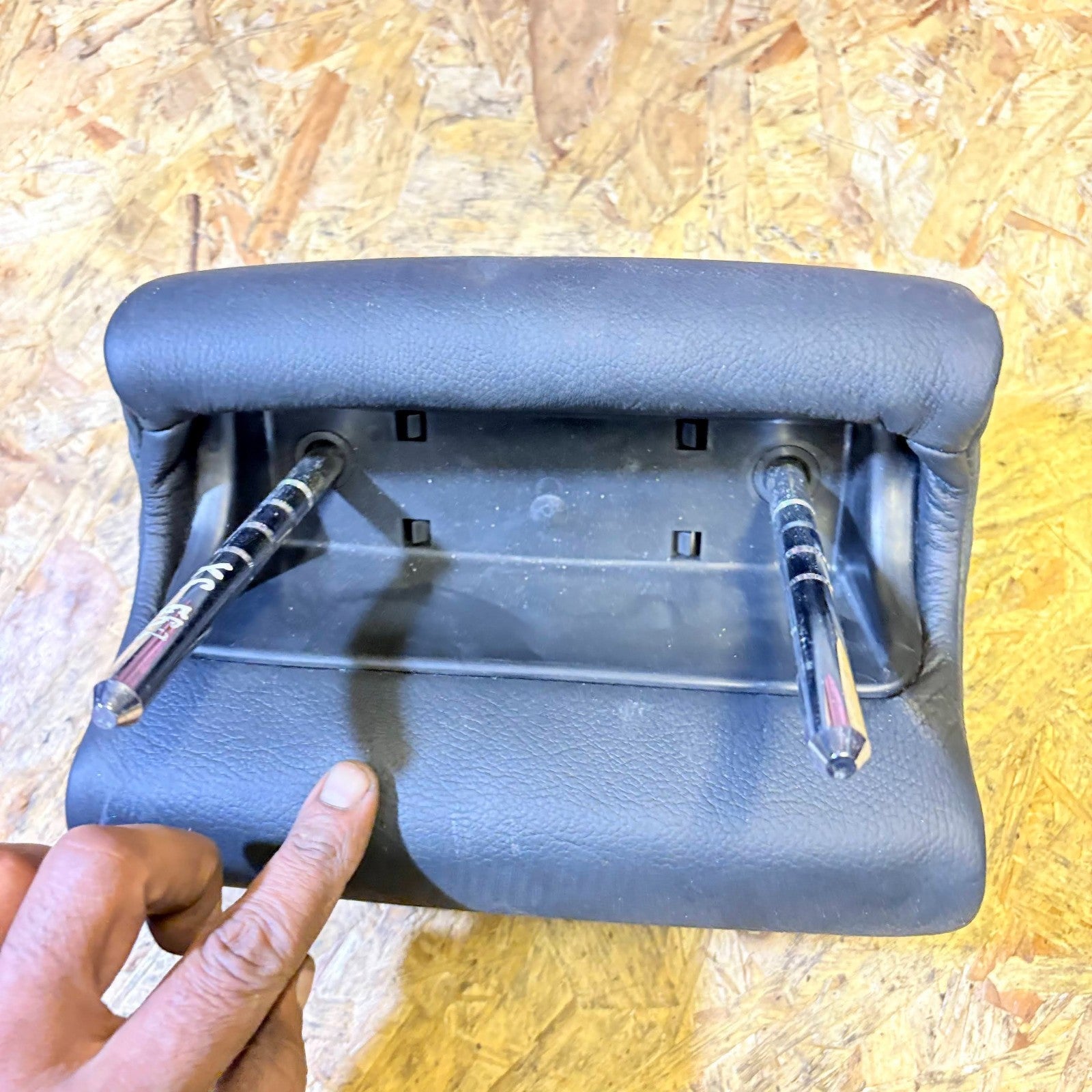BMW X5 E53 Rear Centre Seat Headrest Leatherette Middle Rear 2000-2006
