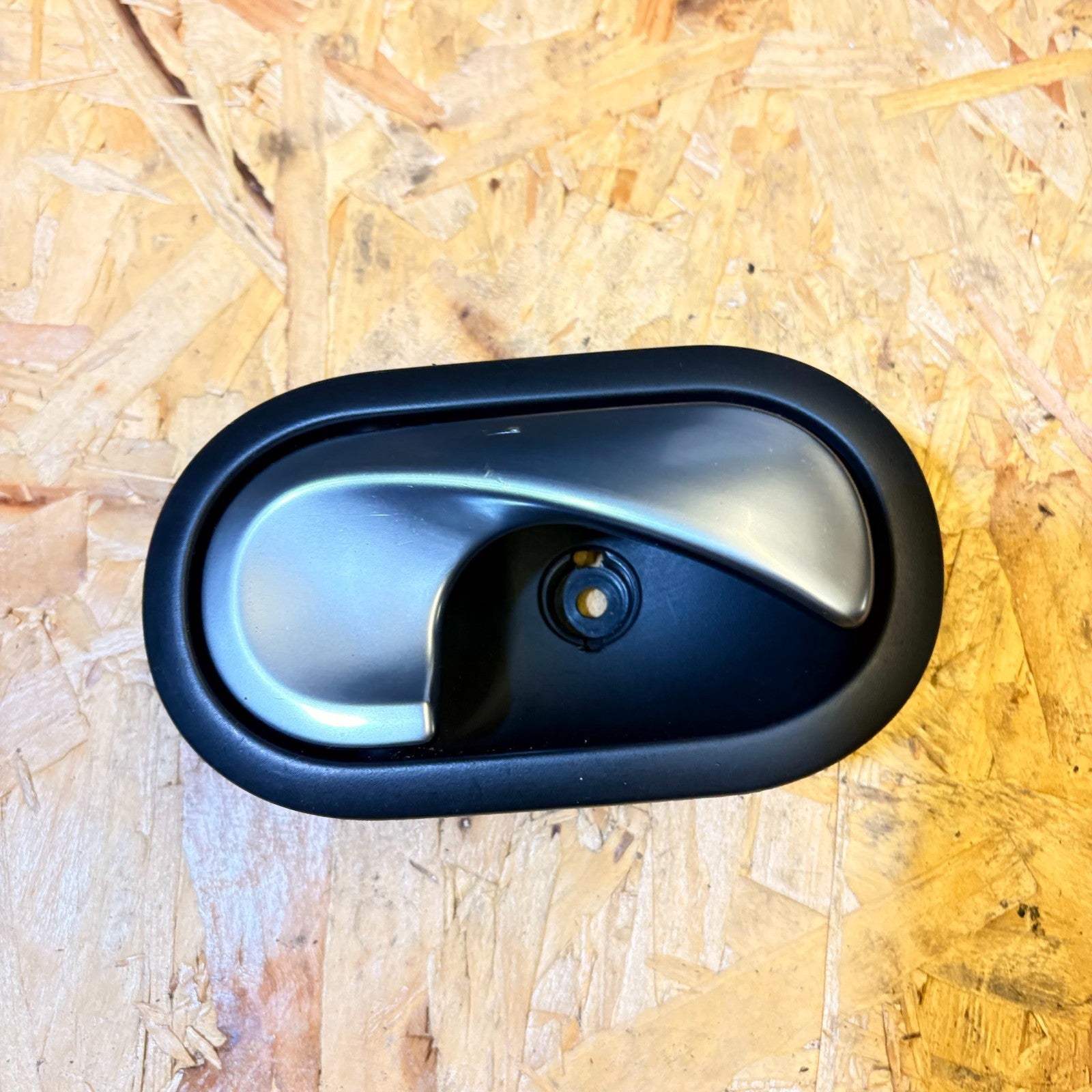 Renault Megane II Scenic II 2003-2008 RH Rear Door Handle 8200028486 5005500006