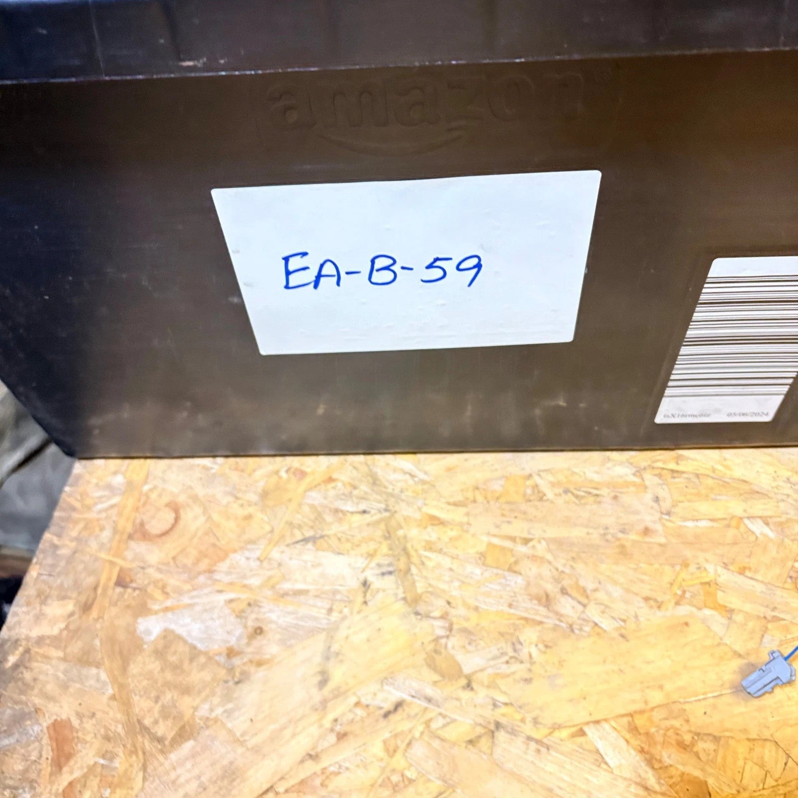 2009 VOLVO V50 S40 BONNET RELEASE PULL HANDLE