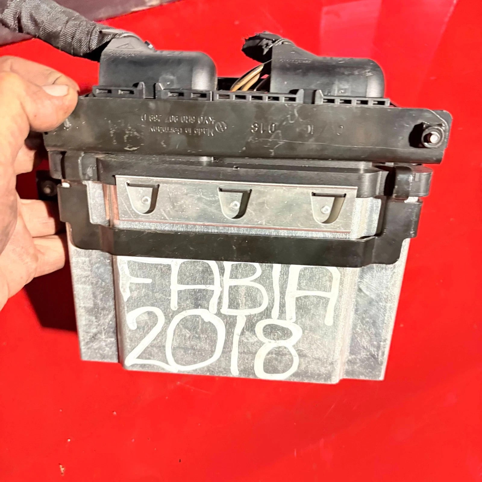 SKODA FABIA 2018 Engine Control Unit 1035100120