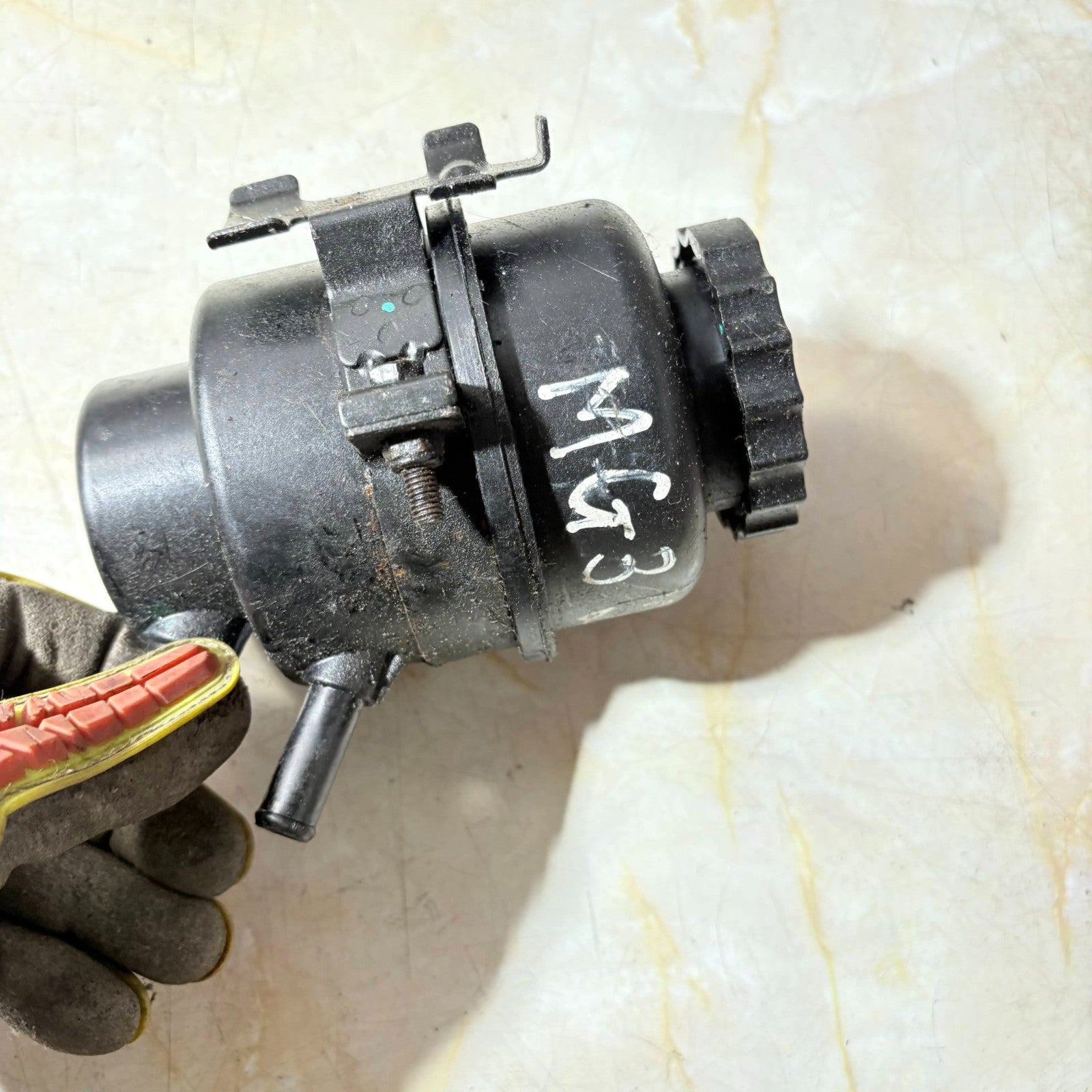 2013-2018 MG3 1.5 POWER STEERING BOTTLE TANK