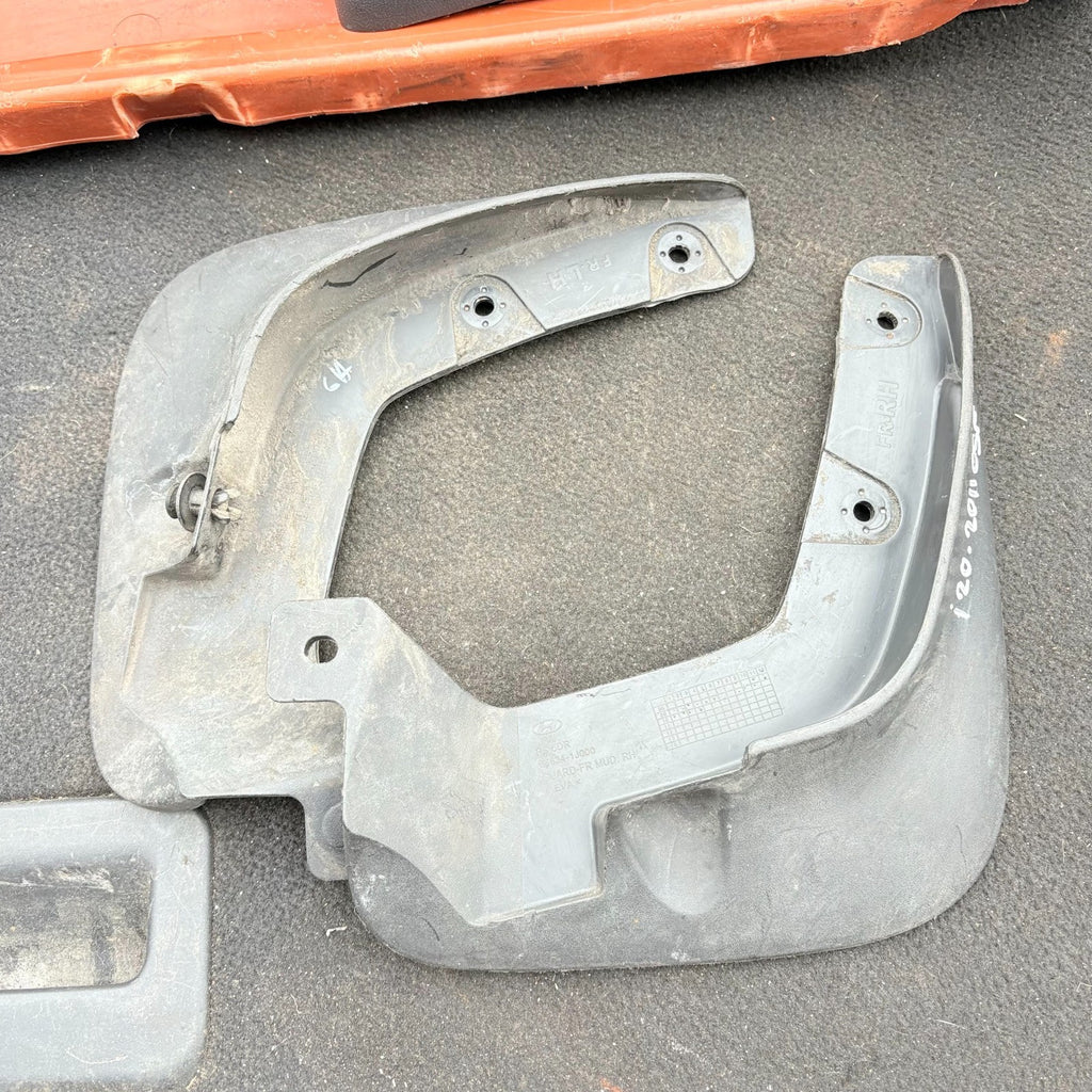 Hyundai i20 2009-2012 Front Mudflap Mudguard Set Left Right