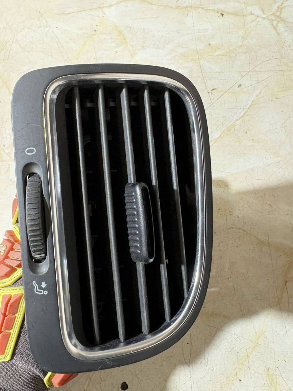 VW Golf Mk 6 Dashboard Drivers Side Right Air vent 5K0819704K 5K0819710D 2009