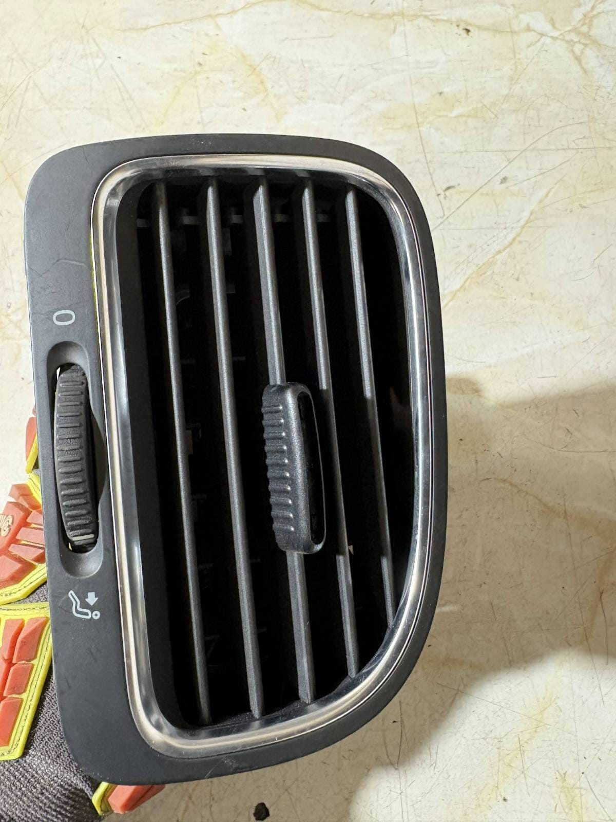 VW Golf Mk 6 Dashboard Drivers Side Right Air vent 5K0819704K 5K0819710D 2009