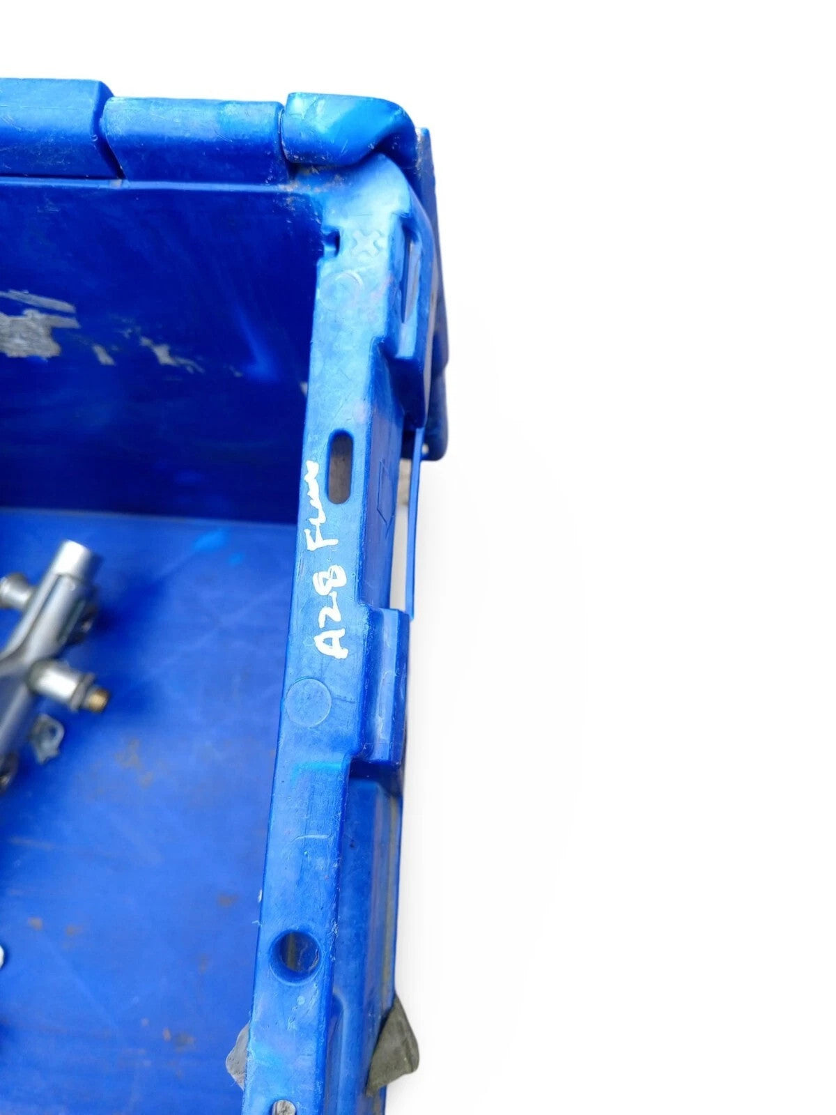 Audi A5 8T Q5 8R A4 B8 Vw Golf 7 1.8 2.0 TFSI PETROL FUEL RAIL 06J133317