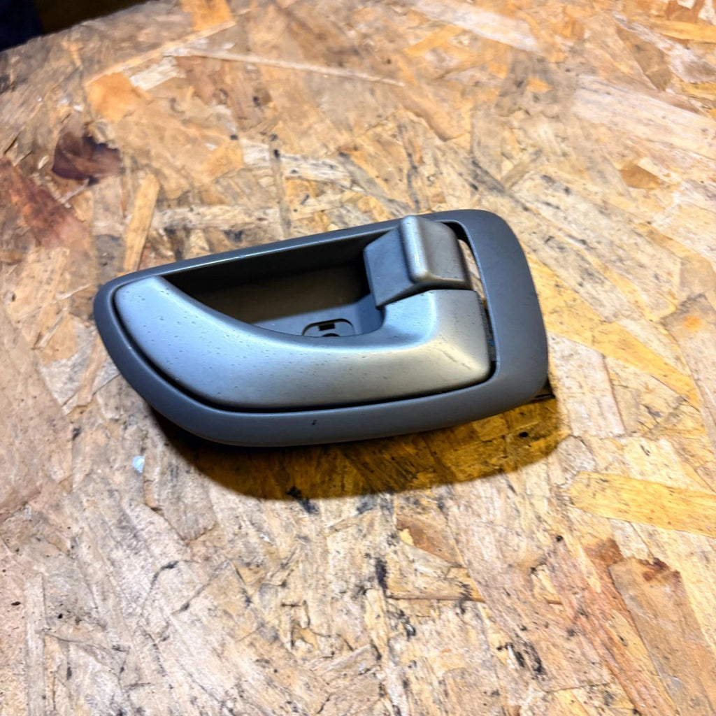 HYUNDAI TERRACAN 2004 RIGHT REAR DRIVER SIDE INNER DOOR HANDLE