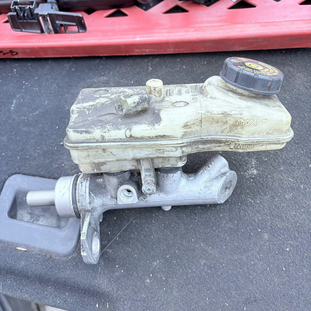 2004 RENAULT GRAND SCENIC BRAKE MASTER CYLINDER PETROL 2000PETROL 32067111-2