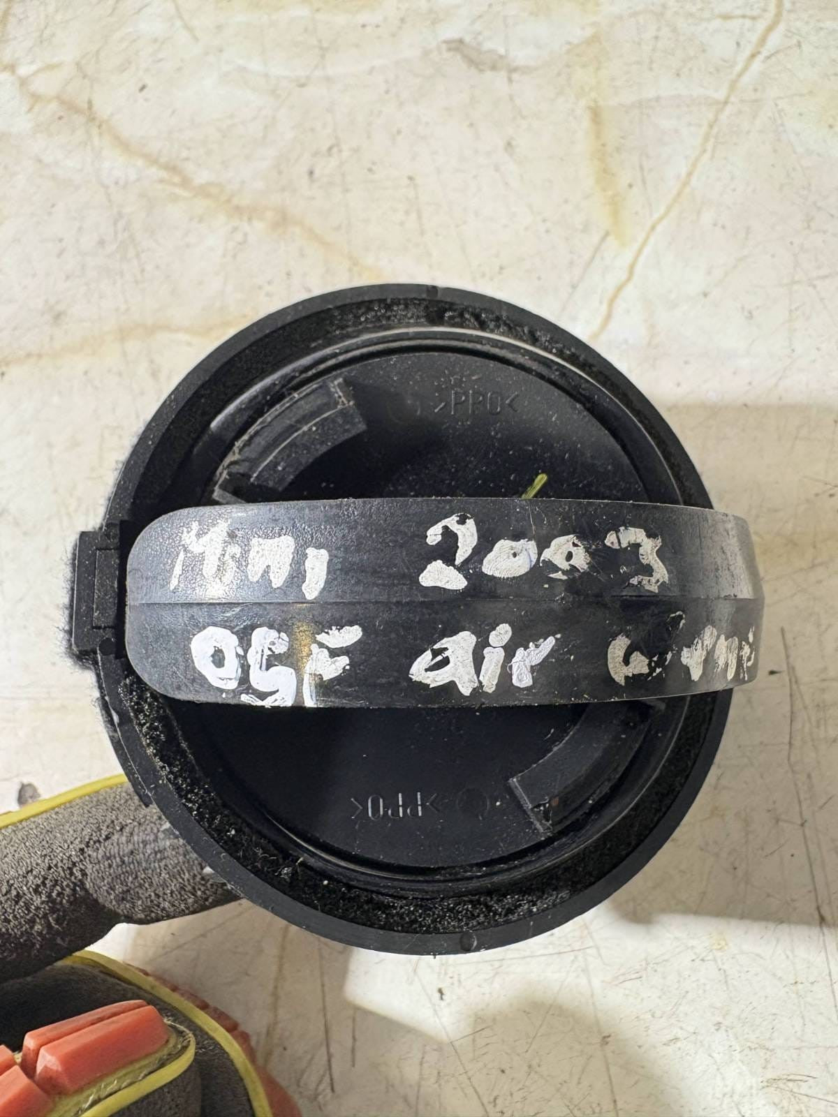 MINI COOPER DASH BOARD AIR VENT 680088706