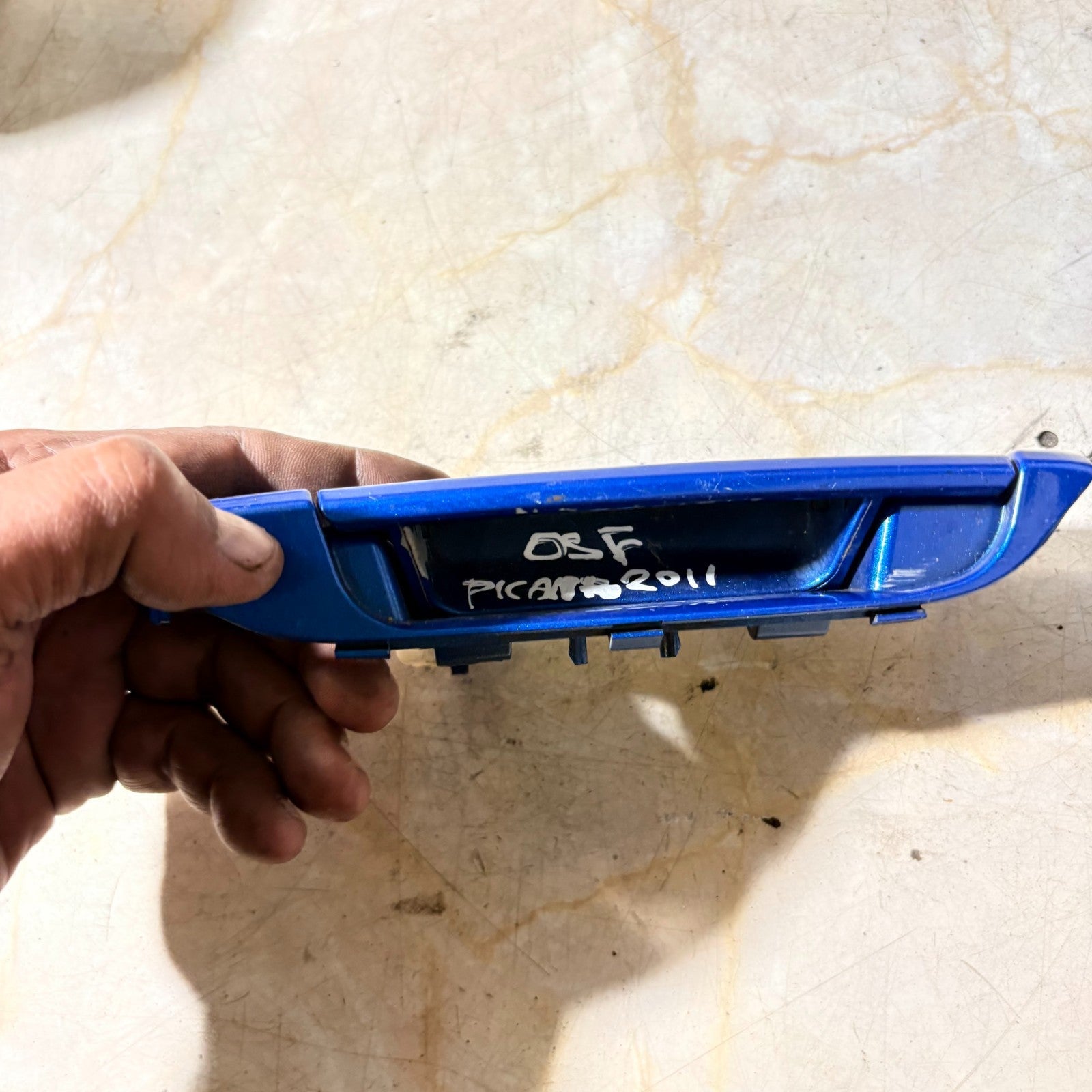 KIA PICANTO MK1 FRONT DRIVER RIGHT DOOR HANDLE 2007-2011