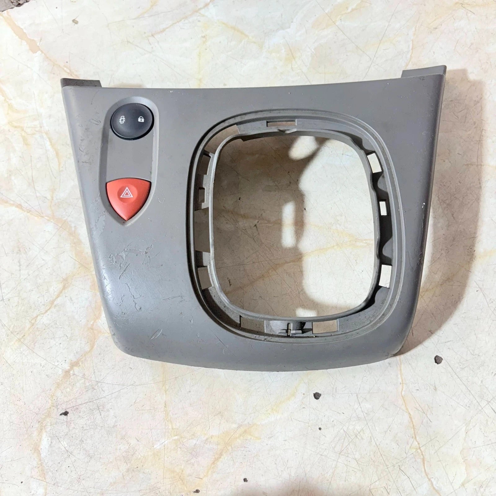 2003-2009 RENAULT GRAND SCENIC MK2 GEAR LEVER SURROUND TRIM GREY 8200141003