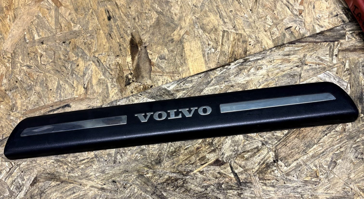 VOLVO S40 II Passenger side Interior Step Trim 30744287 2.00 Diesel21315213 2009