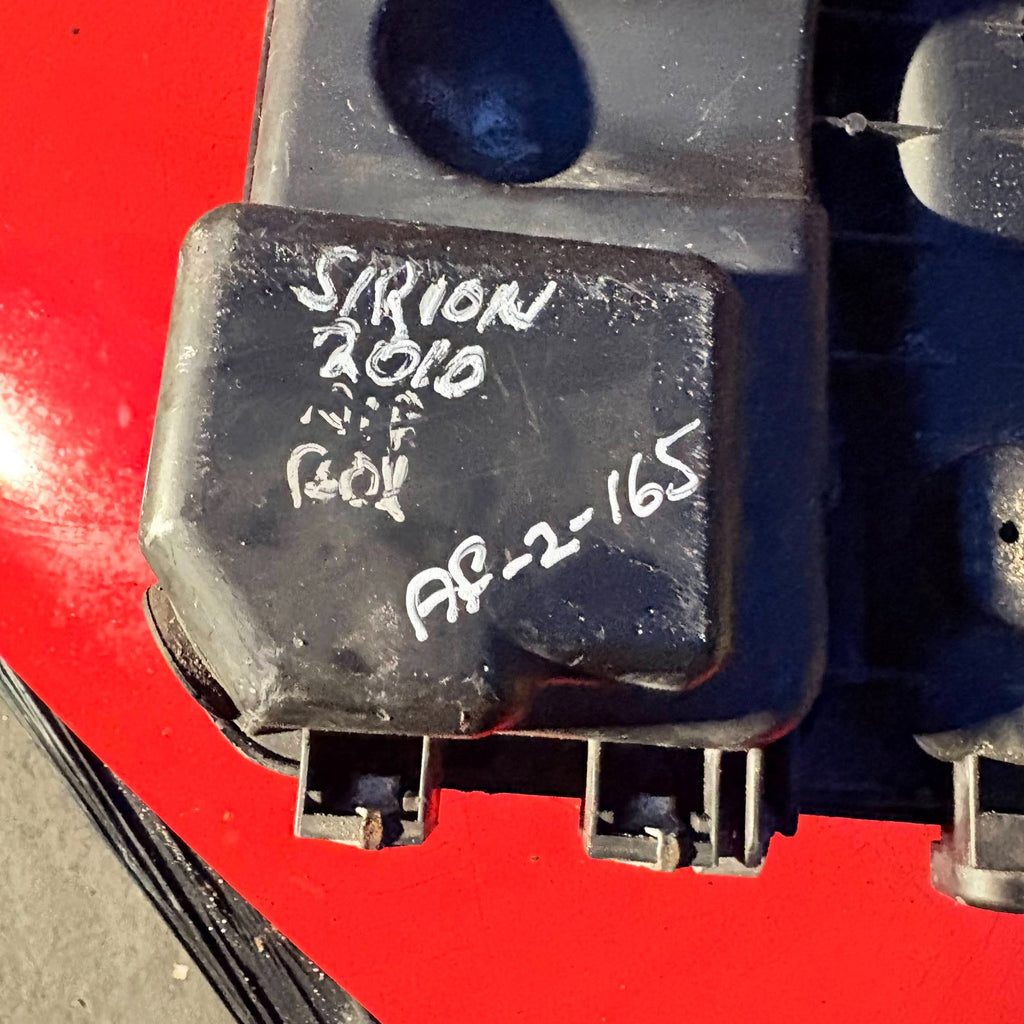 2010 Daihatsu Sirion 1.3 16v Twin Cam Air Filter Housing