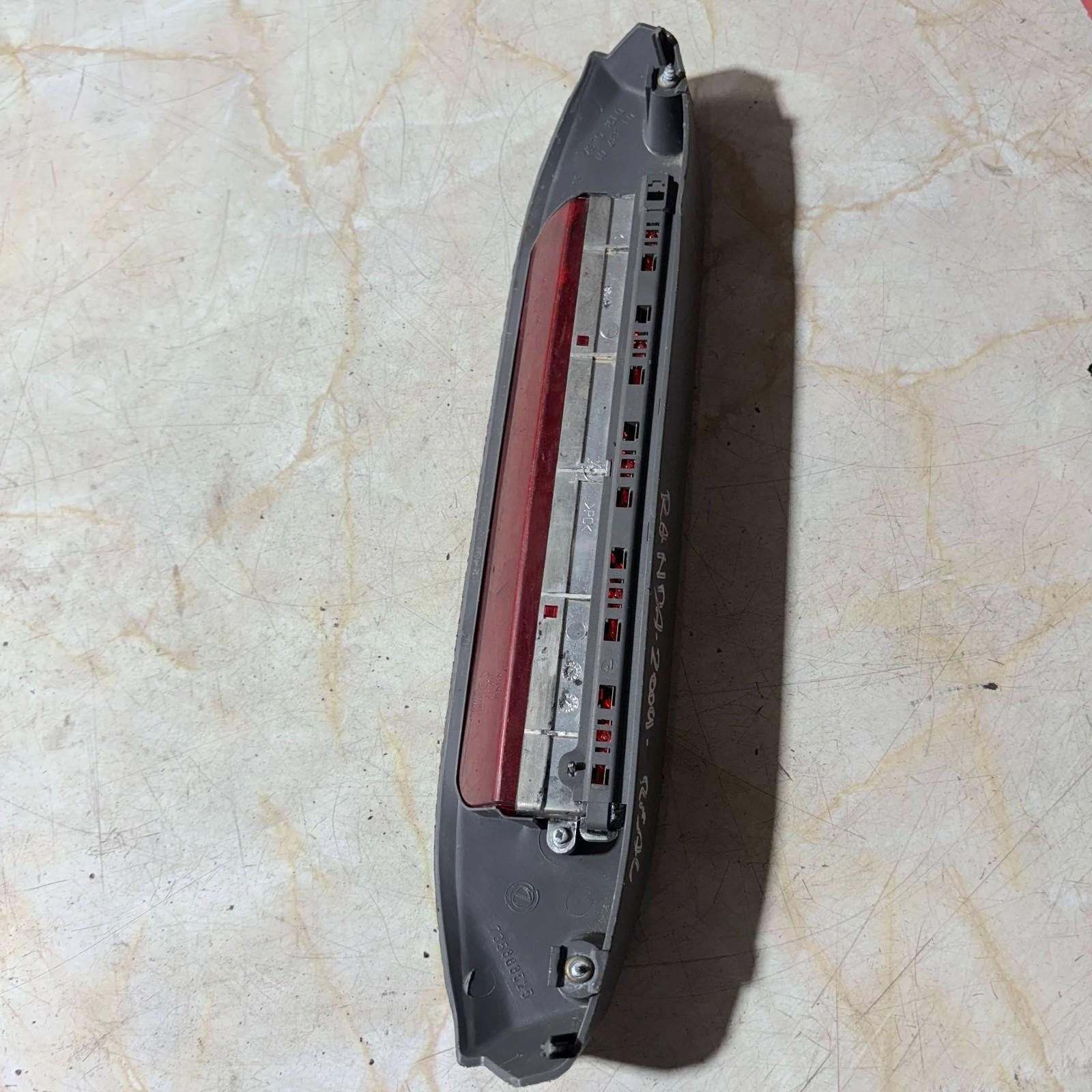 FIAT PANDA THIRD BRAKE LIGHT LAMP ASSEMBLY 2003 - 2011