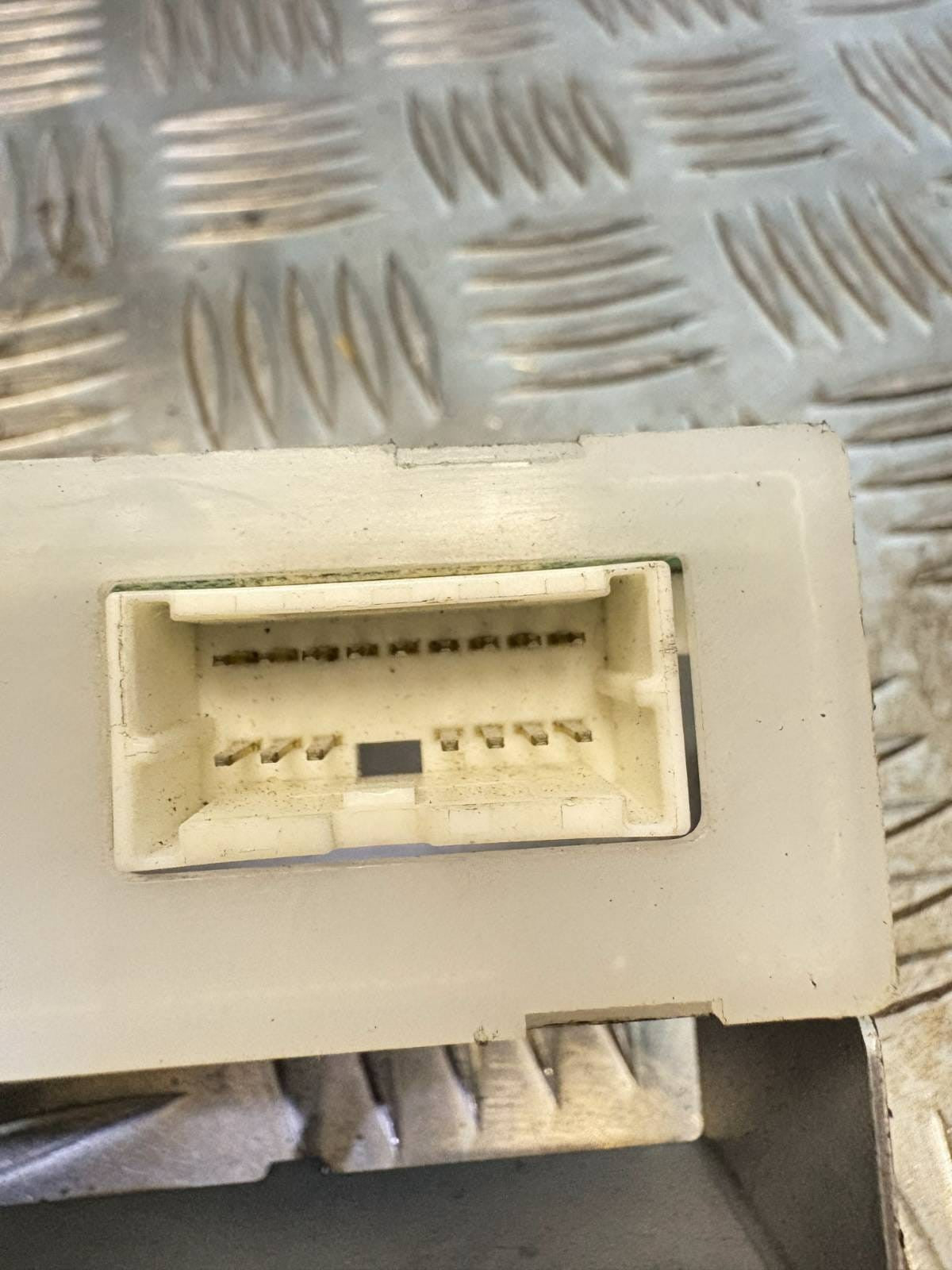 Nissan Primera Other control unit module 28260A0000 VIJ24271