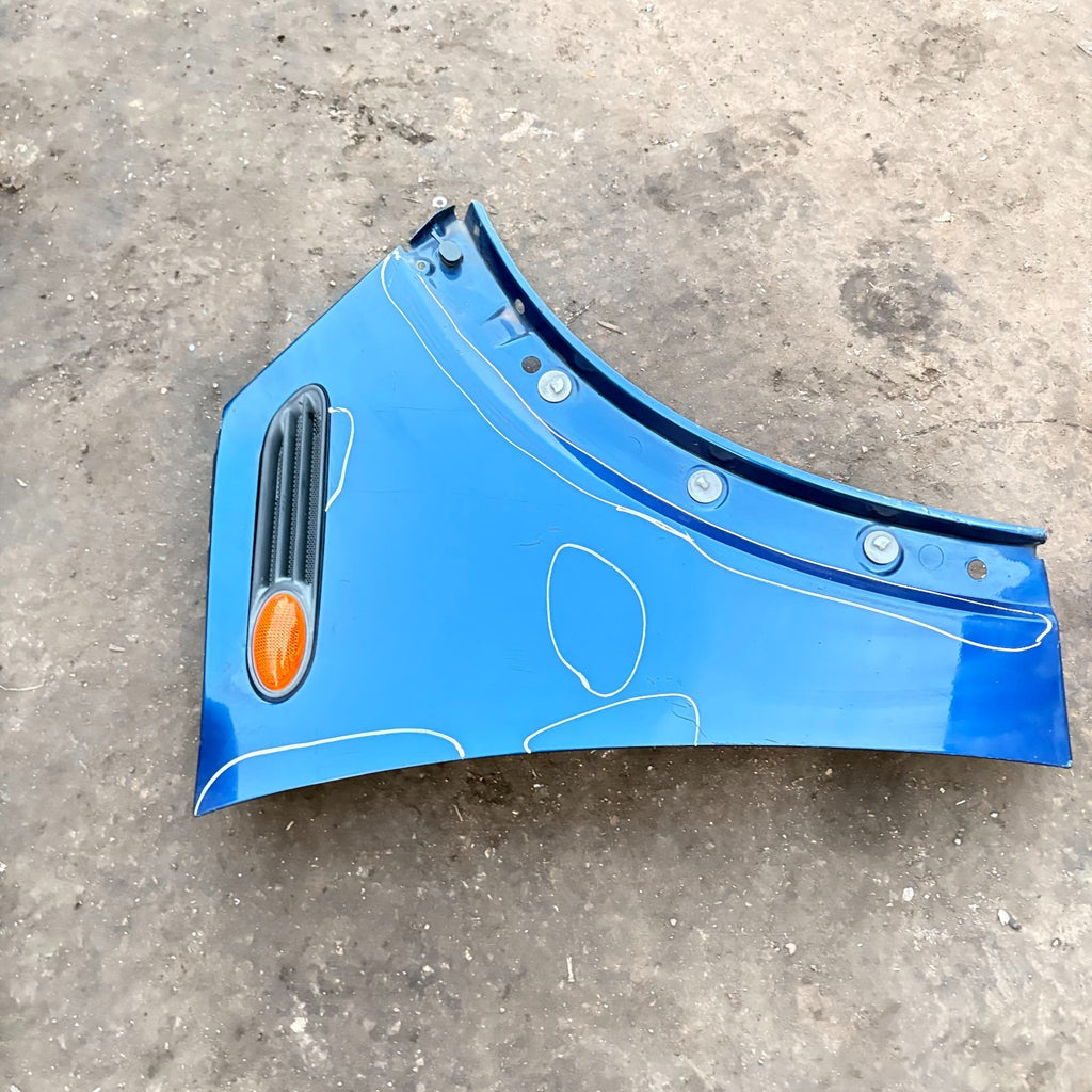 MINI Cooper One R50/R53 2002-2006 Front Right Wing Fender Side Repeater O/S Blue