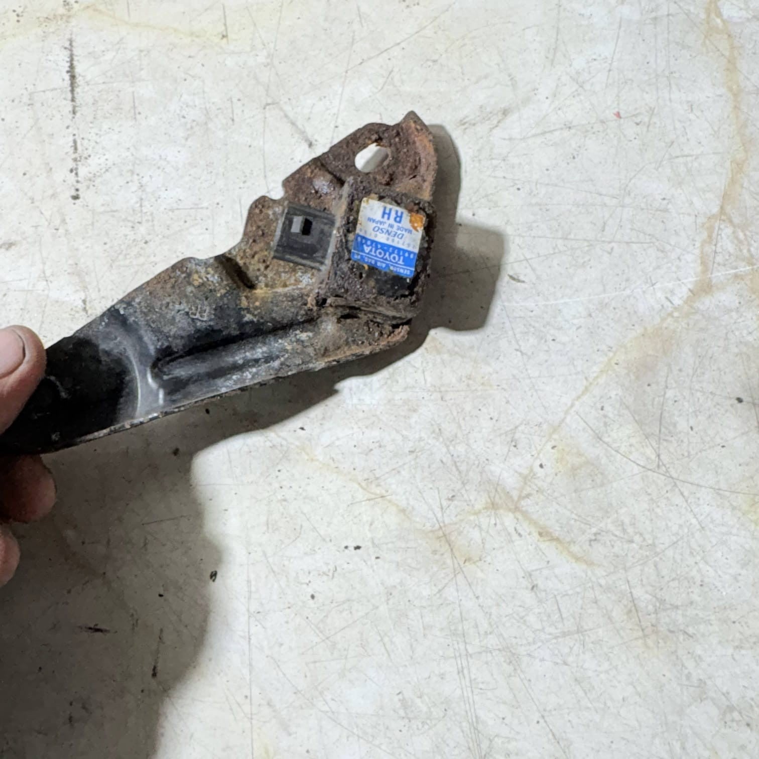 TOYOTA PRIUS AIRBAG IMPACT CRASH SENSOR 89173-47040 252100-0150 2001 OSF
